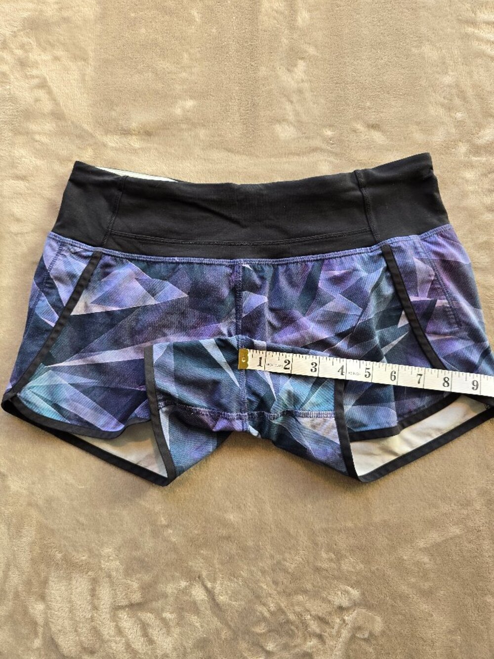 Lululemon athletic running shorts purple tones size 4 - Picture 2 of 6
